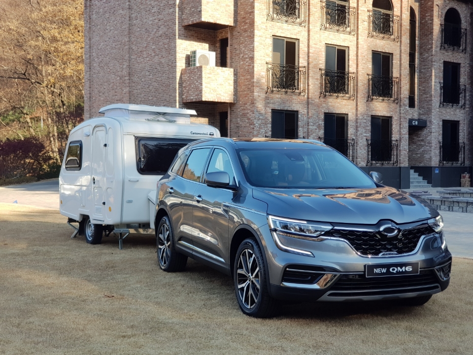 국산 SUV 시장 50만대 돌파…"비결은 차박·캠핑"