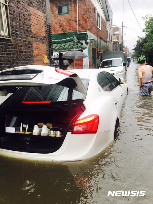 폭우에 침수피해 발생한 인천