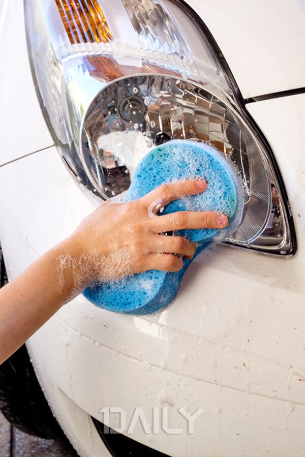 데일리 - 중고차도 새 차 되는 '놀라운' 셀프 세차방법 자동차 셀프세차방법,셀프,세차방법,셀프세차,차,자동차,중고차,새차,셀프자동차관리...